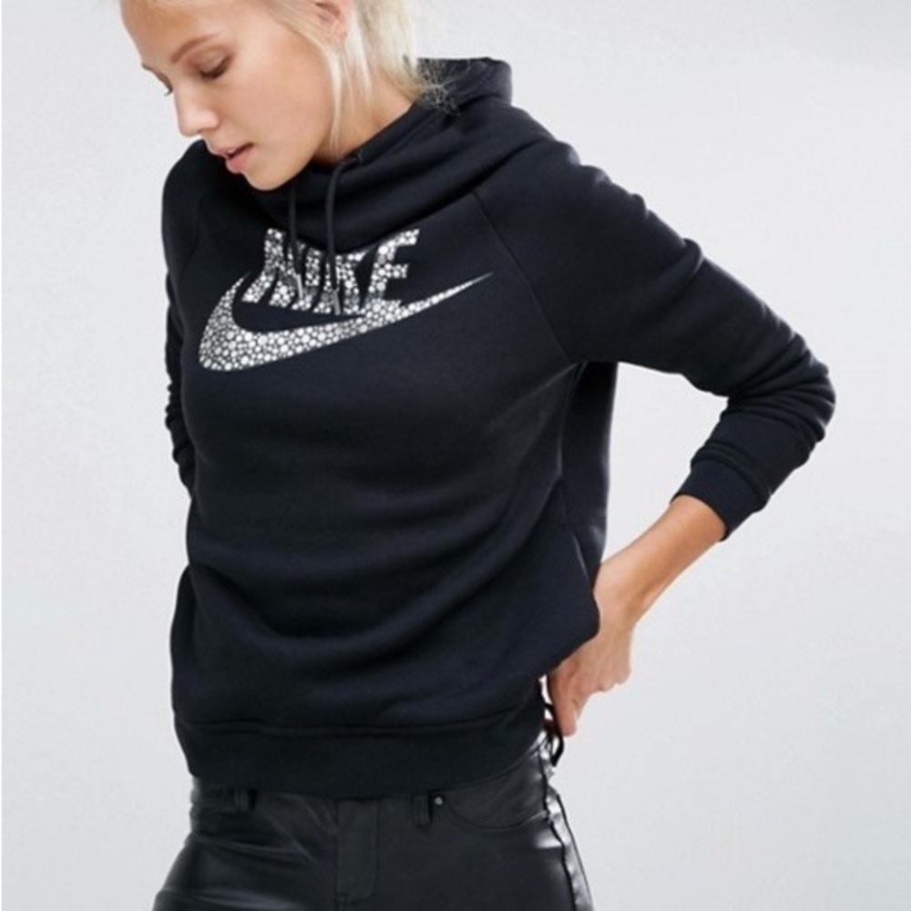 Black Nike funnel hoodie